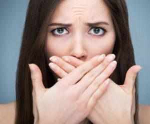 Как избавиться от запаха изо рта при тонзиллите