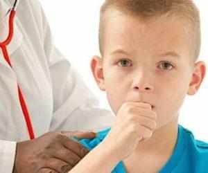 Как лечить у ребенка кашель и температуру?
