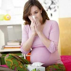 Как лечиться от простуды при беременности?