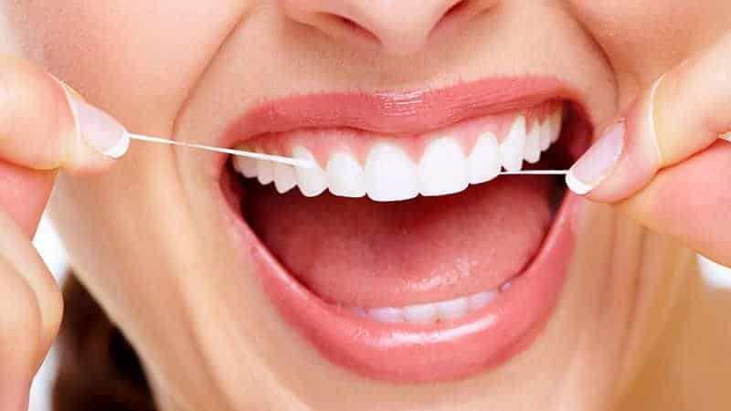 почему болят зубы при насморке