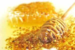 При тонзиллите рекомендуется 15 минут в день жевать медовые соты